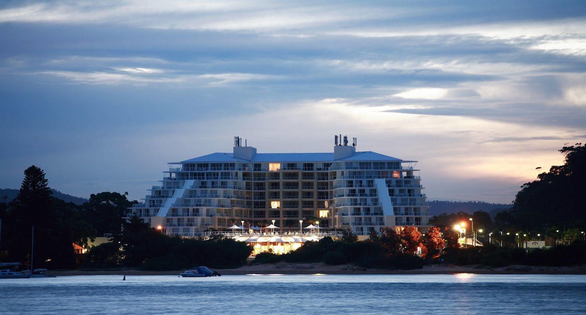 Mantra Ettalong Beach Exterior photo